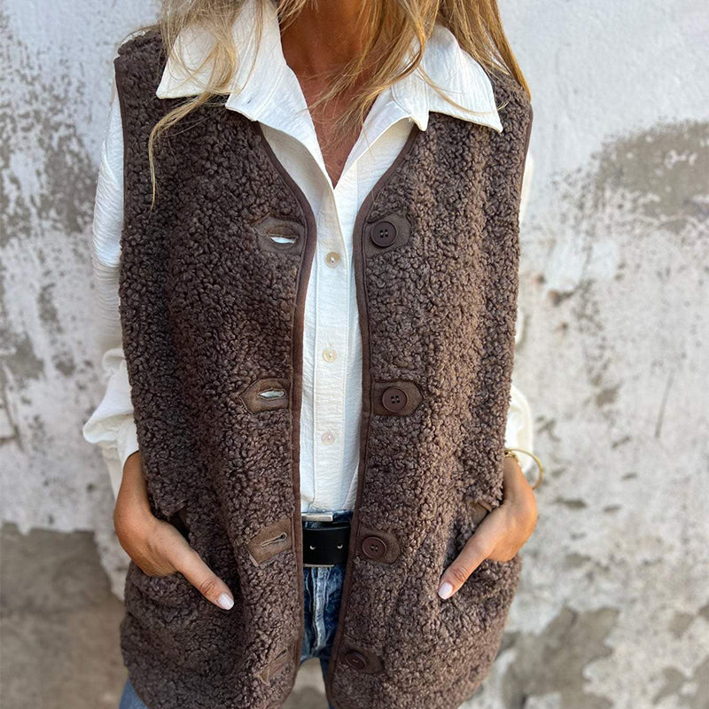 Clara | Cozy Buttoned Vest